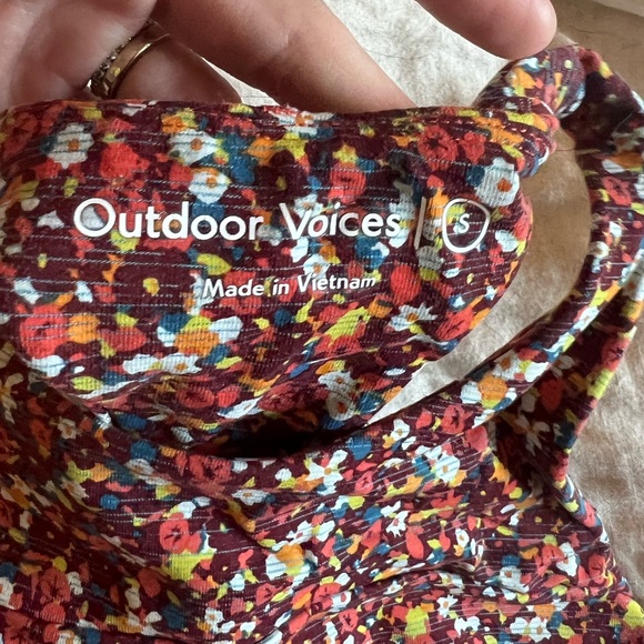 OV Tech Sweat Crop Top - Picture 2 of 3